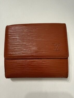Authentic Louis Vuitton Epi Leather Compact Wallet - Chestnut Brown